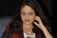 Sneha Ullal New Pics